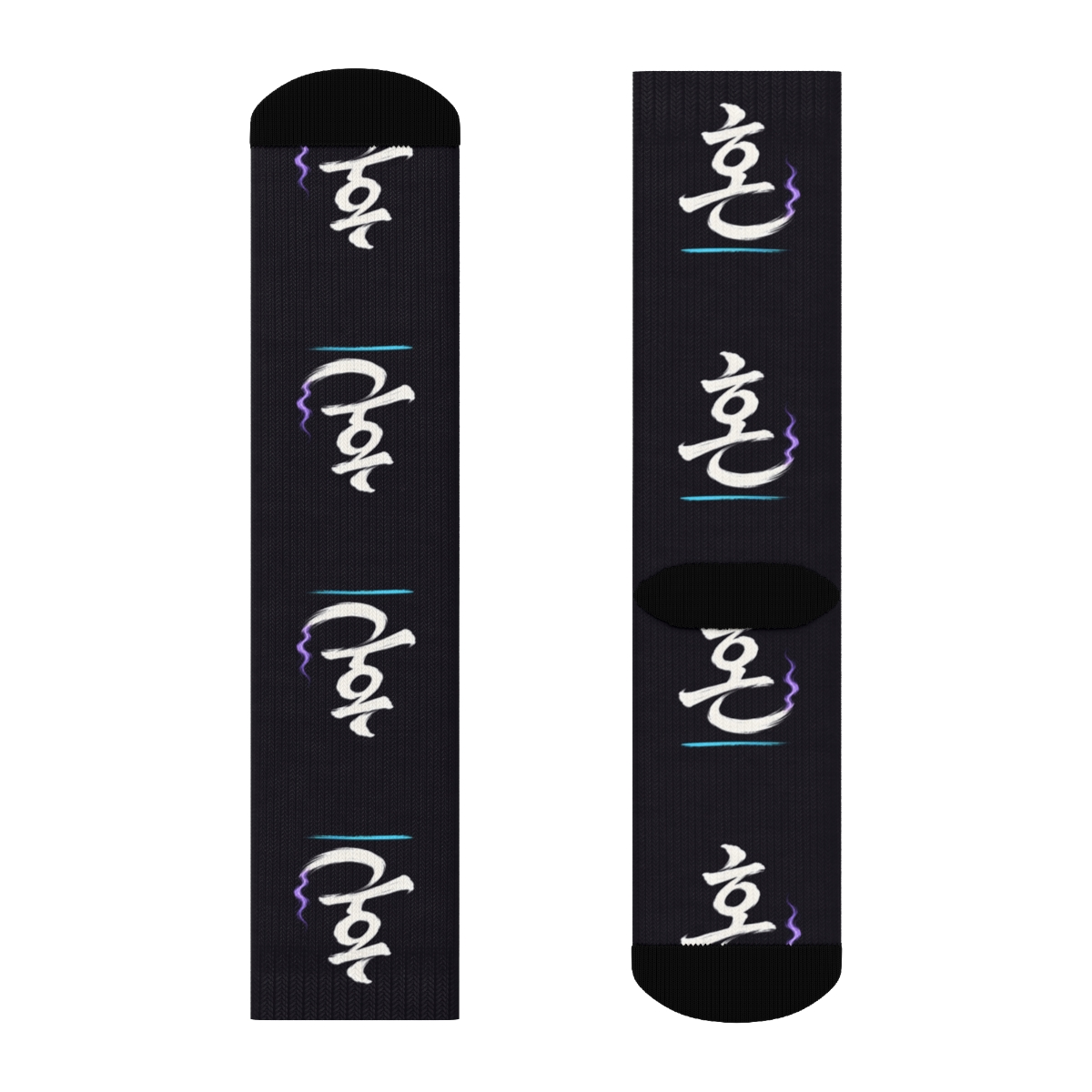 혼 (Soul) Crew Socks on the garment